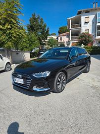 Audi A4 Avant 40 2.0 g-tron Business 170cv s-troni