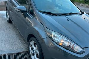 Ford fiesta 1.5 TDCi 75cv full optional