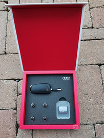 Box Accessori Originali Audi 8R0063827L