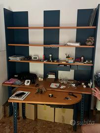 Libreria con doppia scrivania