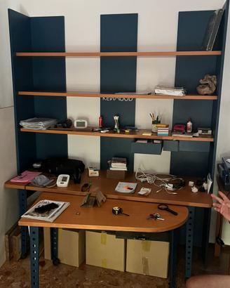 Libreria con doppia scrivania