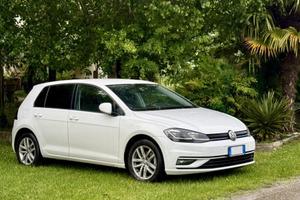 Golf 7.5 tgi automatico + gancio traino