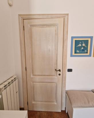Porte e mostre in legno massello
