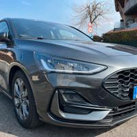Ford Focus ST-Line Hybrid 125cv 2023 tagliandata