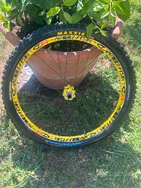 Cerchione mavic deemax