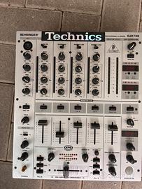 Behringer Pro Mixer DJX700