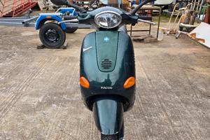 Piaggio Vespa ET 4 125 pre leader 