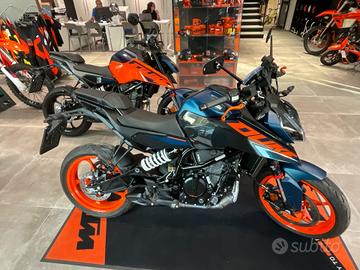 KTM 125 DUKE ANNO 2025 NUOVA IN PRONTA CONSEGNA
