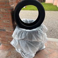 Pneumatici invernali 235/50R19 Hankook