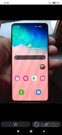 Samsung s10 8 RAM e 128 GB di memoria