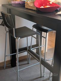 tavolo Alto e 3 sgabelli