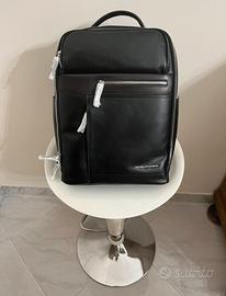 Zaino Piquadro in pelle nera