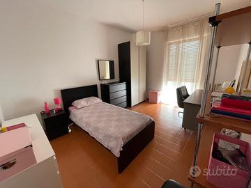 Due camere a studentesse universitarie