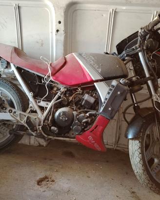 Moto Gilera rv125