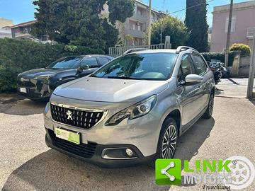 PEUGEOT 2008 .