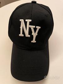 Cappello con visiera new york
