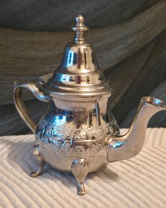 Teiera tradizionale nordafricana in metallo argent
