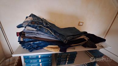 Pantaloni jeans di vario tipo