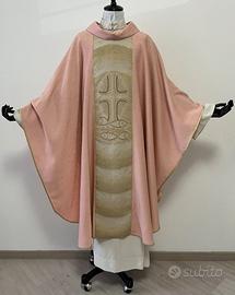 Casula rosacea con decorazione pani e pesci Rosa3