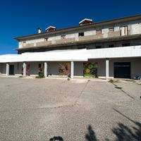 Catanzaro via magenta capannone