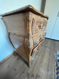 Mobile in legno massello 