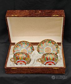 Scatola vintage con 2 tazze e piattini giapponesi