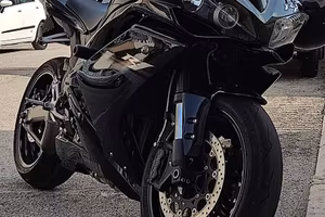 Yamaha R1 black edition A.s.i.