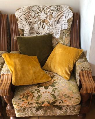Poltrone in velluto vintage