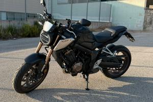 Honda CB650R - Come nuova, Garanzia e Accessori