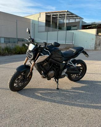 Honda CB650R - Come nuova, Garanzia e Accessori