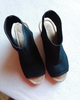 sandali donna con zeppa n. 39