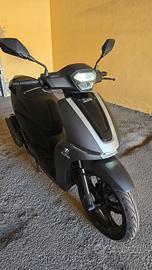 UM WINWOOD 125 SCOOTER