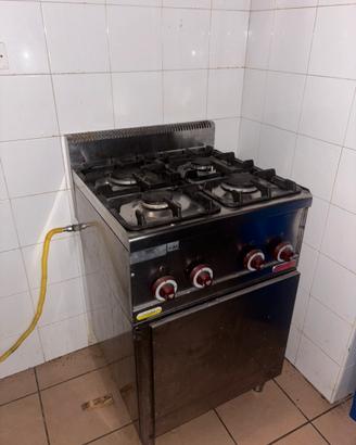 Cucina a gas + 4 fuochi