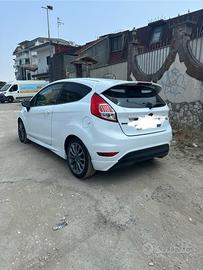FORD Fiesta 6ª serie - 2016