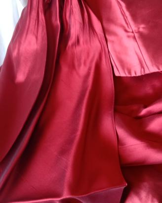 Vestito da sposa con stola spalle