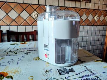 Centrifuga - Estrattore di succo Severin Juicy 300