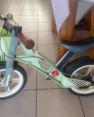 Bicicletta senza pedali