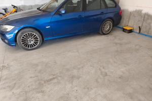 BMW 318 d