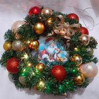  ghirlanda  natalizia  con  luci  colorate...