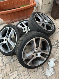 Cerchi con gomme alfa mito 18"