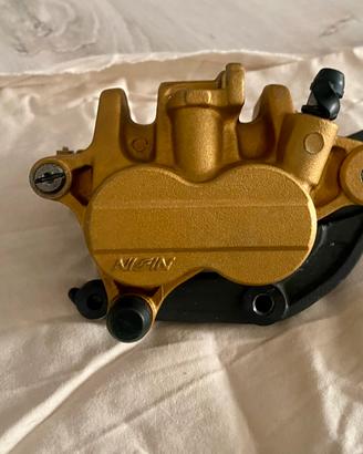 Pinza freno anteriore dx Nissin street triple 675