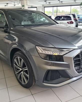Audi Q8 45 TDI 170kW quattro tiptronic Sport