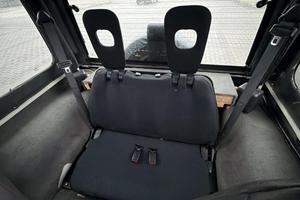 Sedile posteriore reclinabile