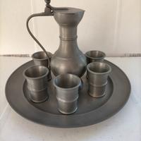 Set in Peltro antico.