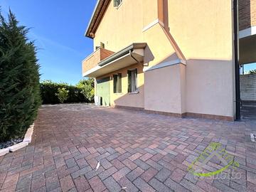 PORZIONE DI BIFAMILIARE