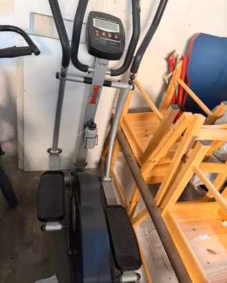 Cyclette Topform – Da casa (Schermo da verificare)