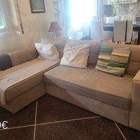 divano letto IKEA con cassettone