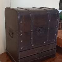 Antico scrigno - baule in legno con cassetti