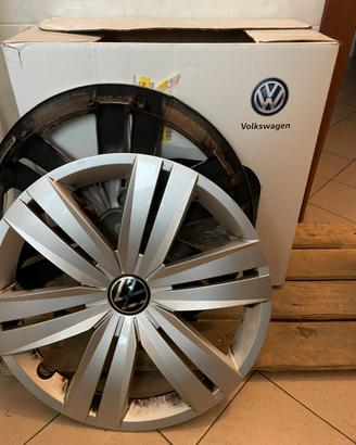 Due Copricerchi Volkswagen Caddy da 16” originali
