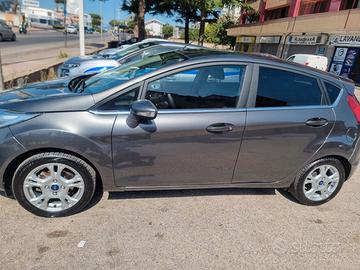 FORD Fiesta 5ª serie - 2017